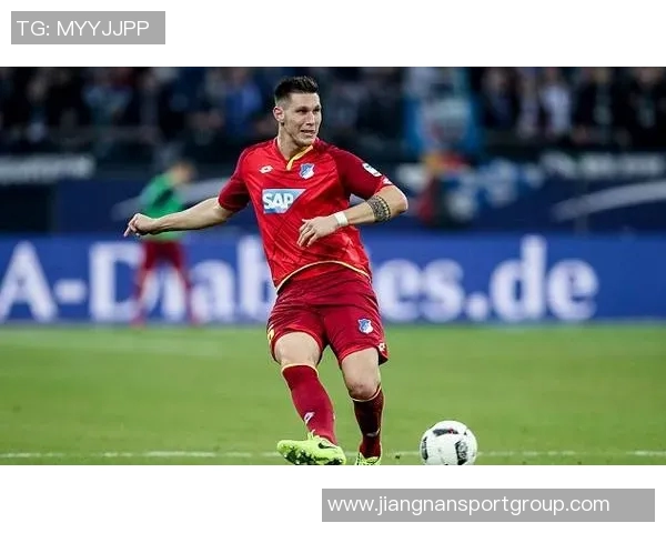 盐贝健人成为荷甲历史首位替补打进10球的球员展现惊人潜力 盐贝健人成为荷甲历史首位替补打进10球的球员展现惊人潜力