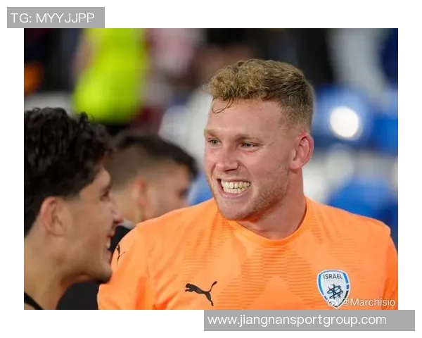 罗马诺透露佩雷茨体检已通过南安普顿850万欧元买断条款生效