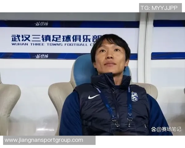 邓卓翔参加A级教练员培训班明年是否执教三镇仍待确认